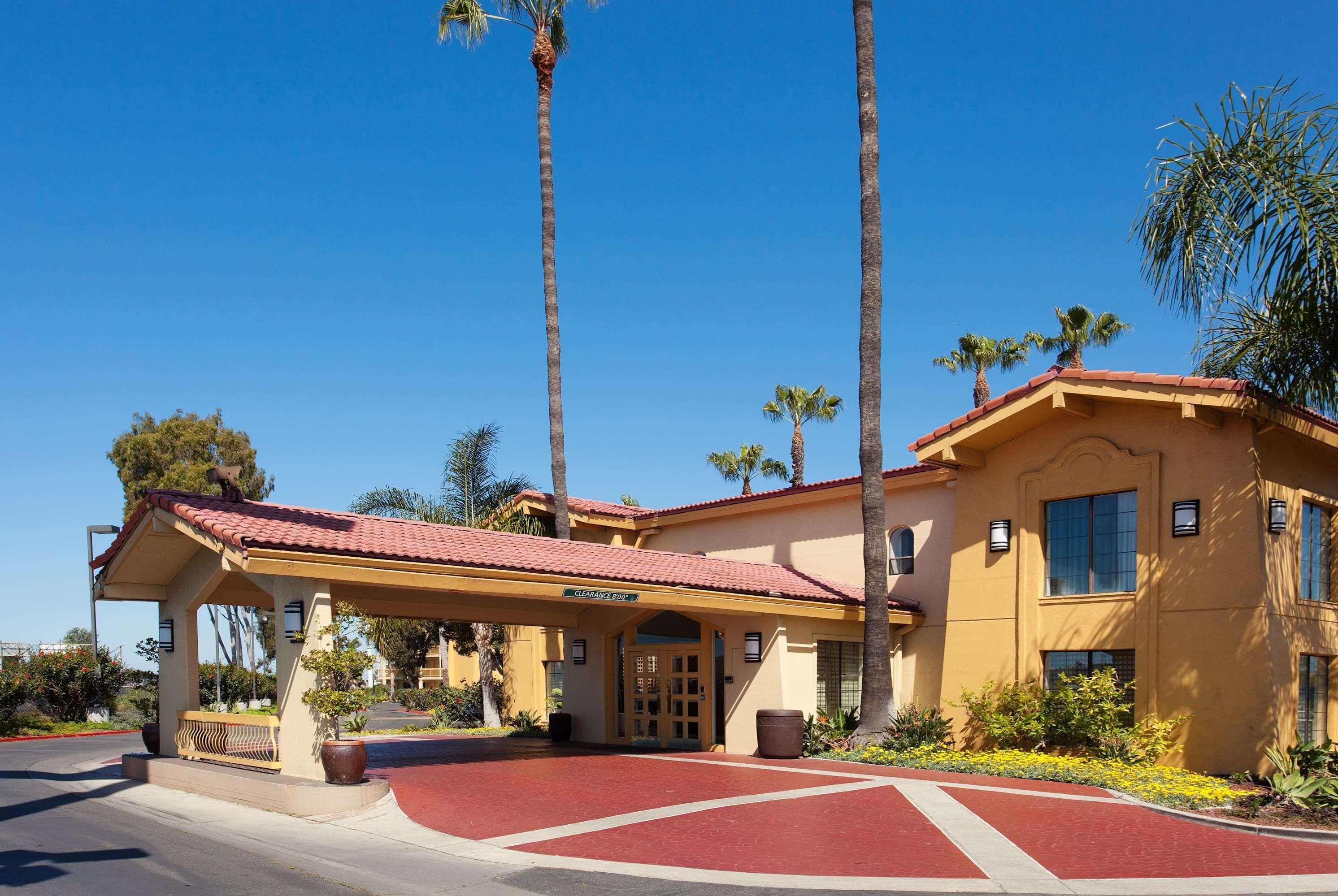 La Quinta Inn By Wyndham Costa Mesa Orange County Екстериор снимка